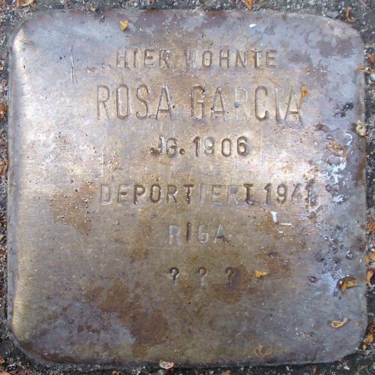 Stolperstein en memoria de Rosa Garcia