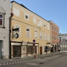 Wohn- und Geschäftshaus, Gasthaus Schwarzes Rössl