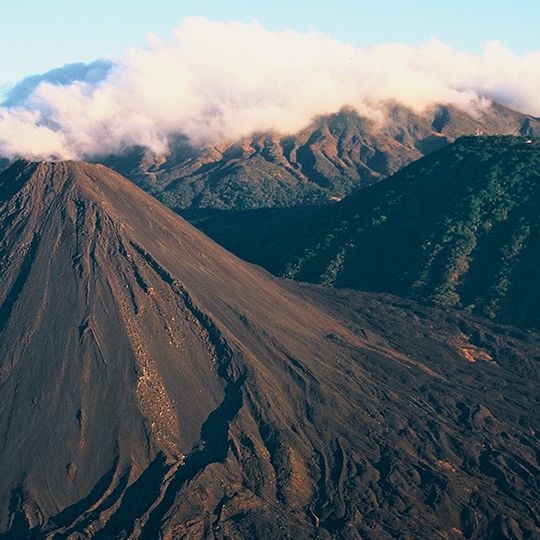 Los Volcanes Sector Los Andes National Park