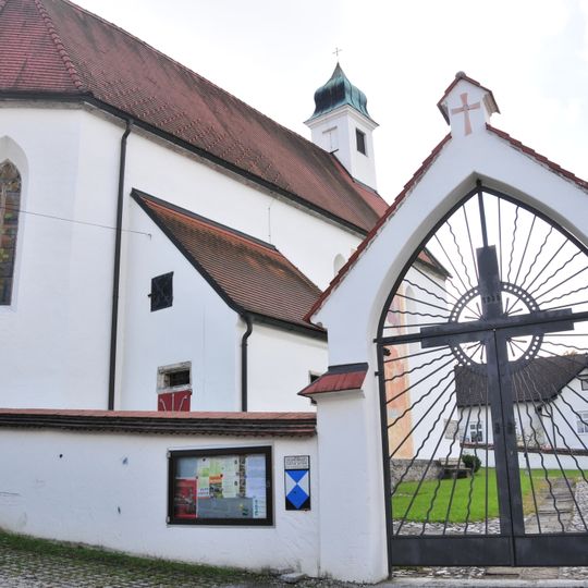 Kath. Filialkirche hl. Ägidius und ehem. Friedhof
