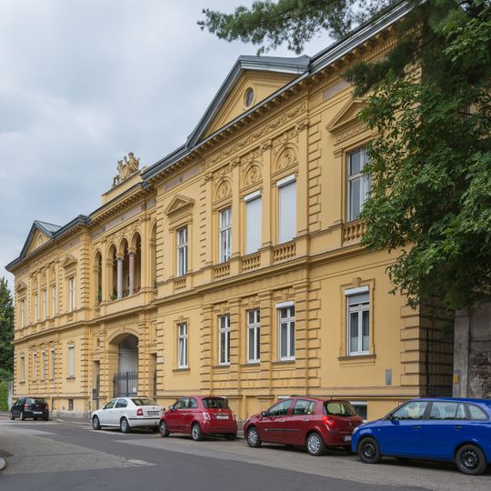 Verwaltungs- und Direktionswohnhaus sowie Stollen