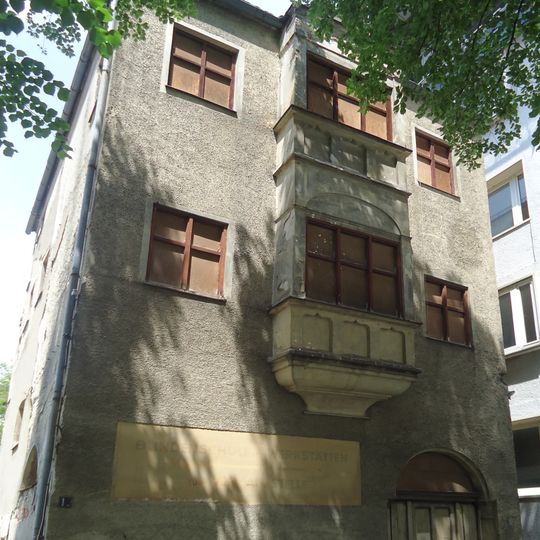 Rückgebäude, Teil des ehemaligen Jesuitenkollegs