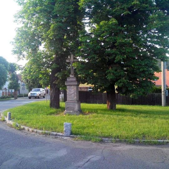 Kříž v Jincích u Plešivecké ulice