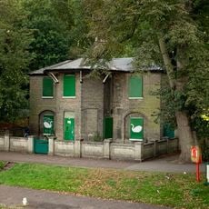 Jesus Green Lock House