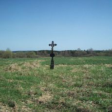 Kříž nad Obrataní v poli