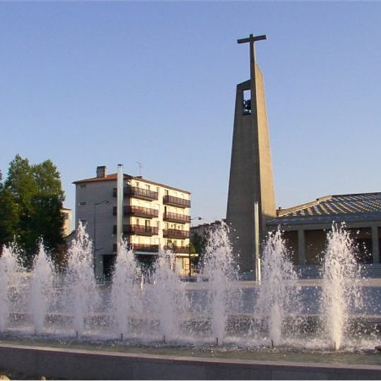 Église Sainte-Bernadette de Tinqueux