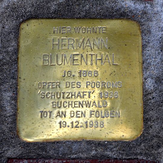 Stolperstein en memoria de Hermann Blumenthal