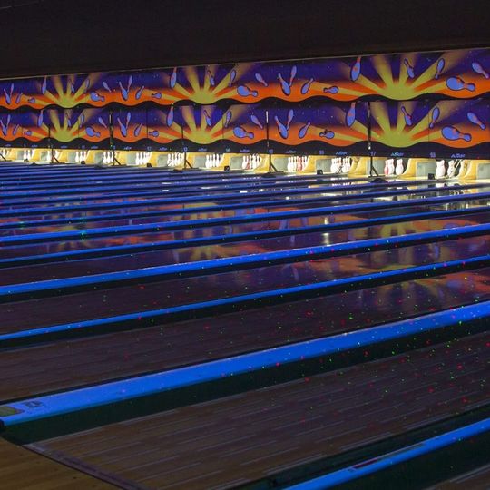 Ilusiona + ke Bowling