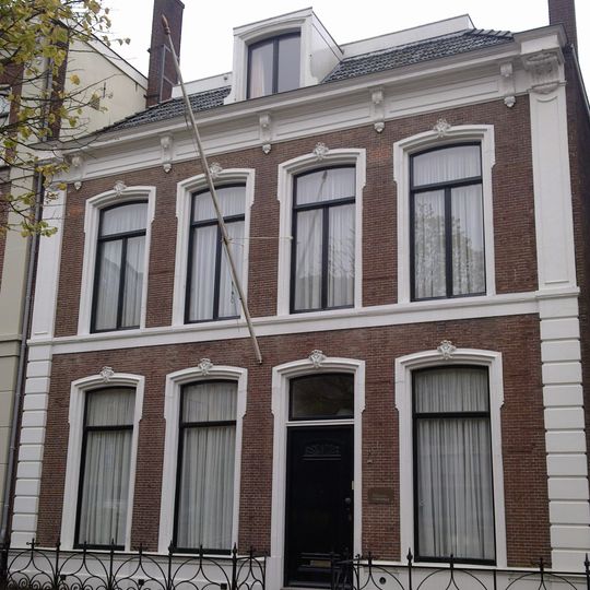 Willemskade 13, Leeuwarden