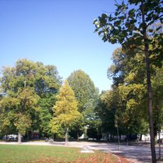 Rotunda da Boavista garden
