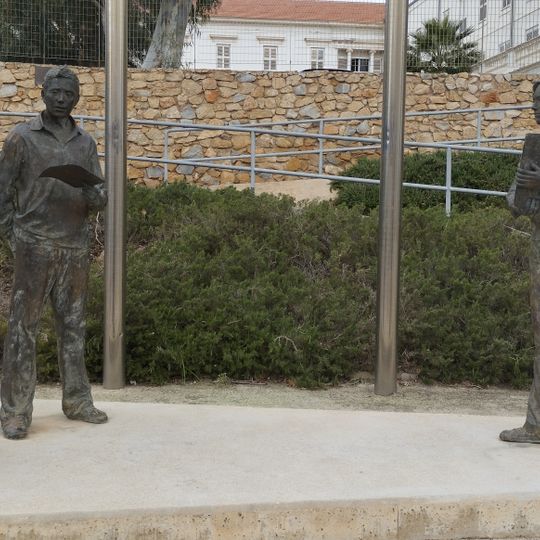 Monument to the university community