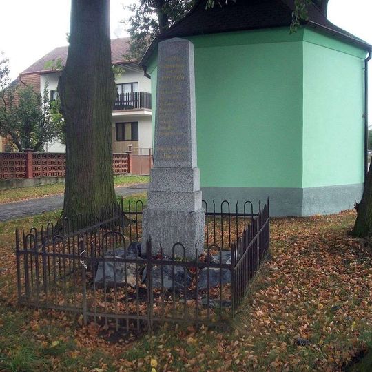 Pomník padlým v Oseku