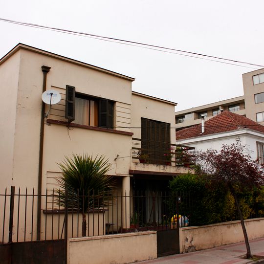 Sector comprendido entre la calle Emilio Delporte, Avenida Manuel Montt, Avenida Santa Isabel y calle Miguel Claro