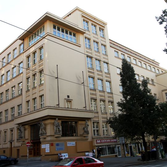 Obchodní akademie Vinohradská