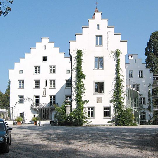 Wartegg castle and park