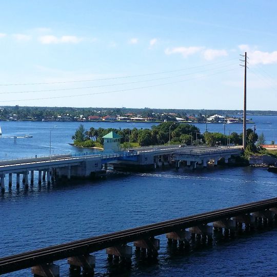 Old Roosevelt Bridge