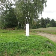 Kříž nad Domažlicemi po Veselou horou u rozcestí