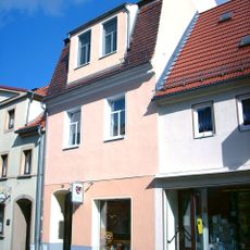 Wohnhaus in geschlossener Bebauung Großröhrsdorfer Straße 29