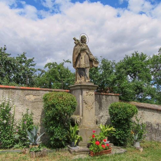 Socha svatého Jana Nepomuckého v Medlově u kostela