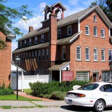 Lakeville Historic District