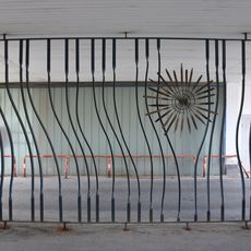 Ozdobná mříž pro přízemí pavilonu porodnice, Bohunice Hospital