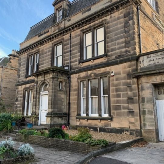 Edinburgh, 3-3a Tipperlinn Road