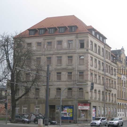 Mietshaus, Eckhaus Uferstraße 2