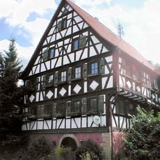 Theodor-Heuss-Straße 143
