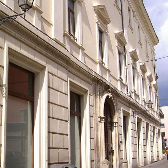Biblioteca provinciale Melchiorre Delfico