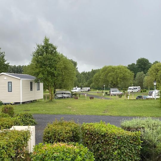 Camping Au Bord de l'Aisne