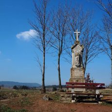 Kříž na rozcestí nad Vernéřovicemi