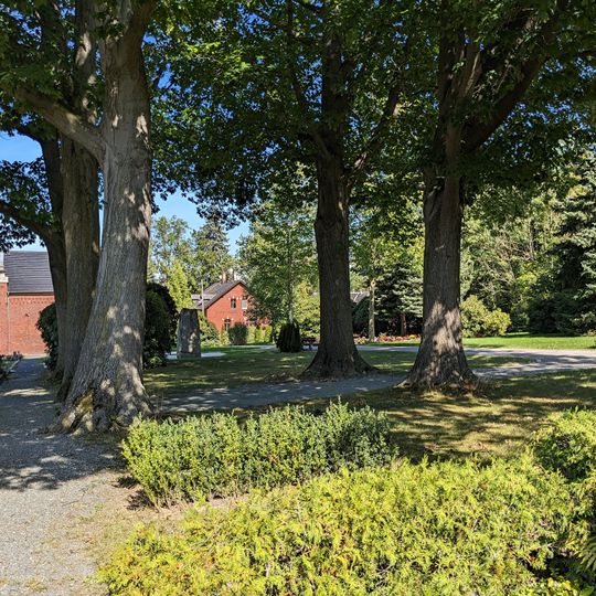 Physical entity of cemetery Leubnitz