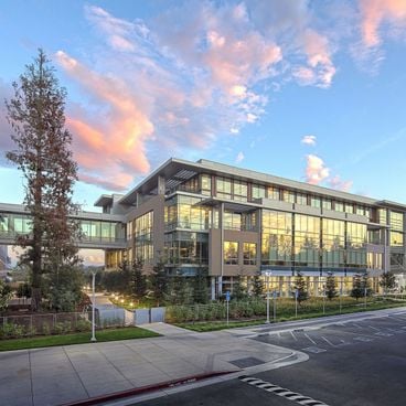 Silicon Valley: von legendären Garagen zu riesigen Campus, die Wege, die die Technologie verändert haben