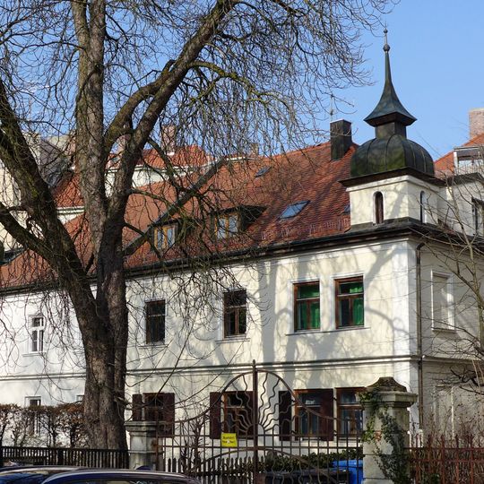 Niedriger Doppelhausblock