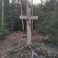 Kříž u mohyly