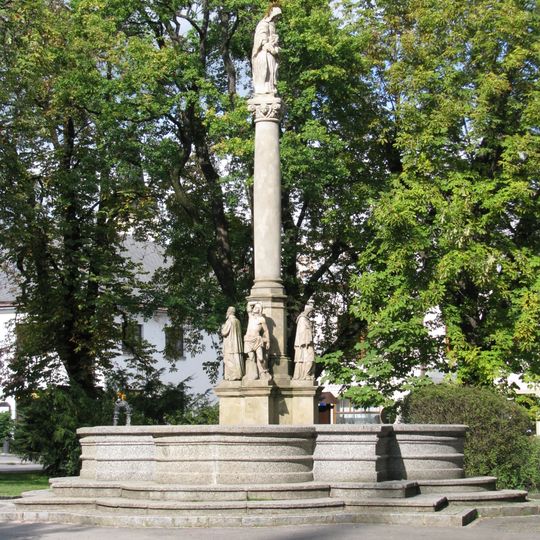 Fountain with a statue of Saint Anne