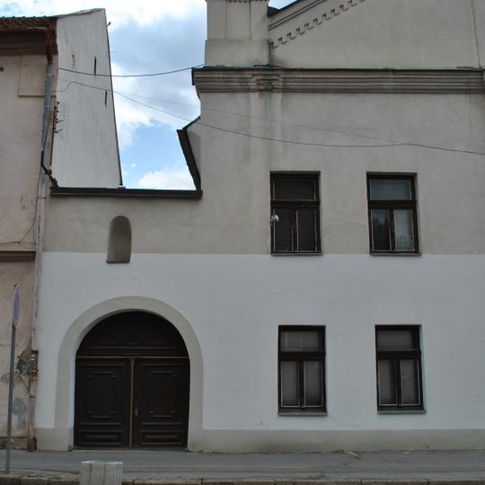 Malý, slovenský, vikariálny kost, fara