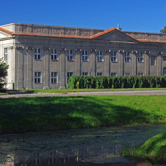 Konwikt pijarów, ob. szkoła