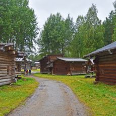 Hayfield settlement, Malye Korely