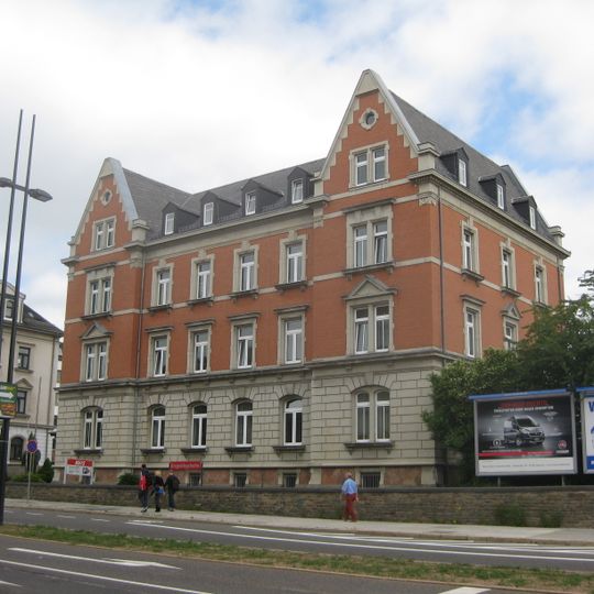 Bahnhofstraße 9