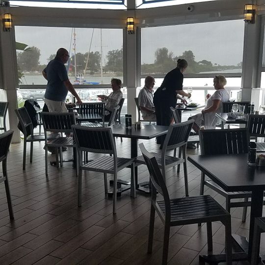 Crow's Nest Restaurant, Tavern & Marina