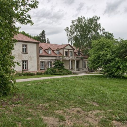 Manor in Bielice