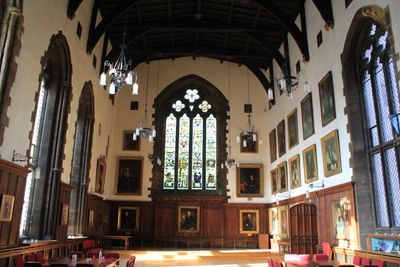 Interior 0