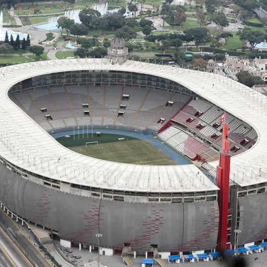 Estádio Nacional do Peru