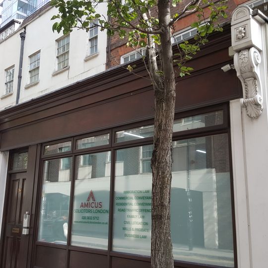 36-44, Alie Street E1