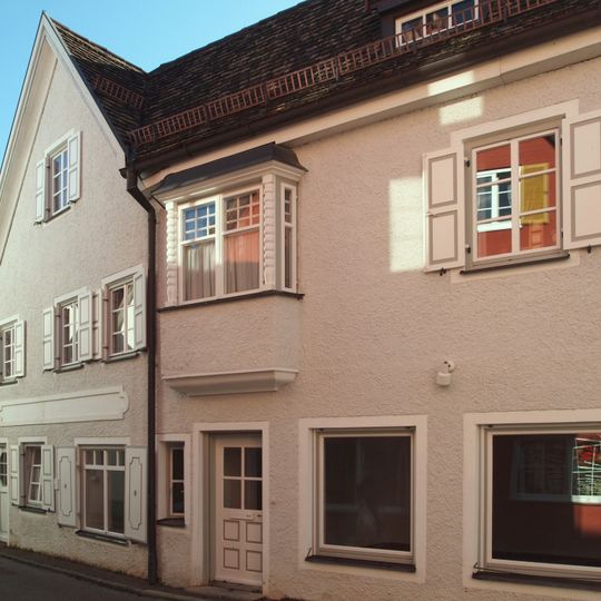 Wohnhaus mit Laden''„zum Stricker-Boos“''