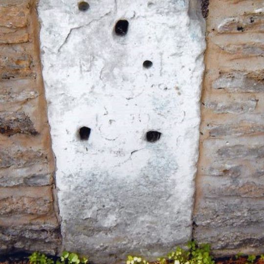 Milestone, by Fromefield House, just N of jct with Spring Road