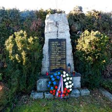 Pomník obětem Květnové revoluce na hřbitově ve Stránčicích