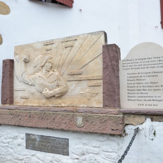 Monument à Victor Ithurria