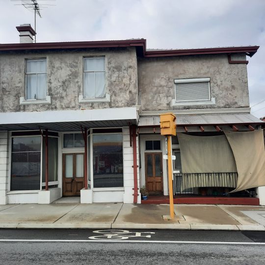 142 Hampton Road, Fremantle